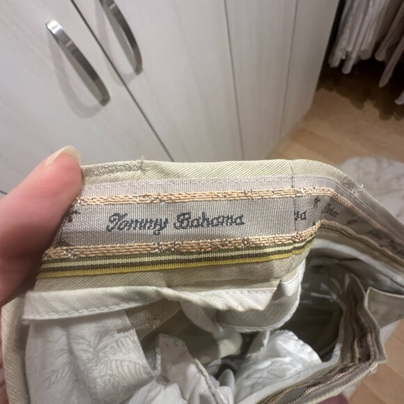 EUC Vintage Tommy Bahama 100% silk pants - Picture 11 of 13